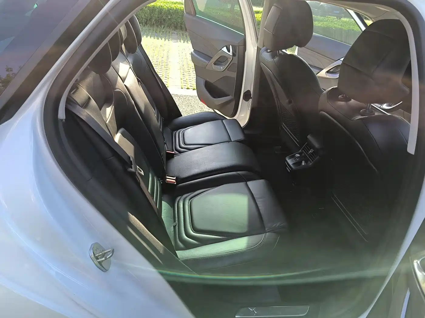 DS 5 2014 1.6T Luxury THP160 фото 10