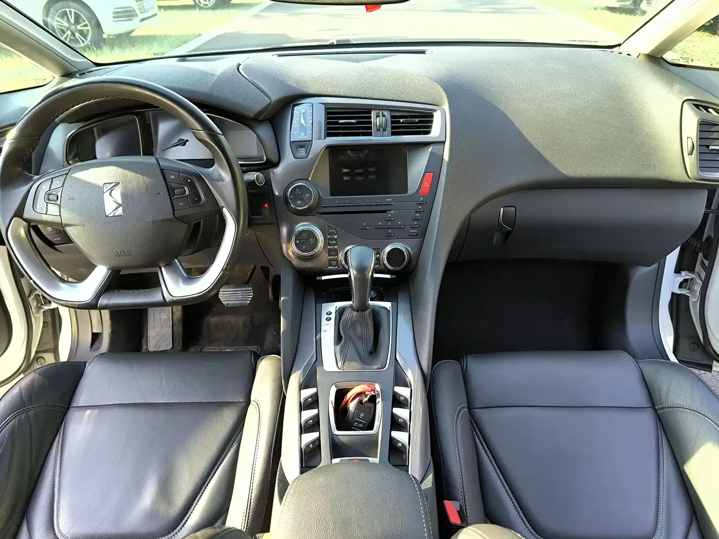 DS 5 2014 1.6T Luxury THP160 фото 6