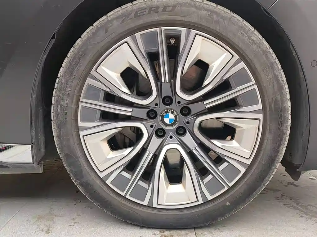 BMW i7 2023 2023 eDrive50L Leading Luxury Package