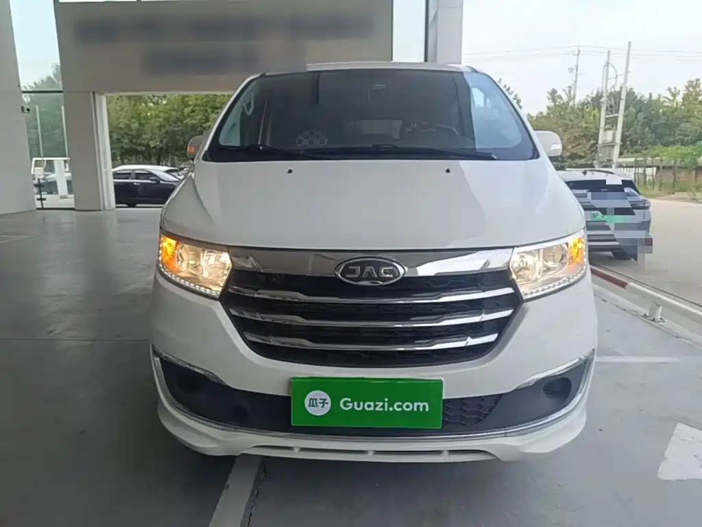 JAC Refine M3 2023 2022 1.8L 7-Seater Standard