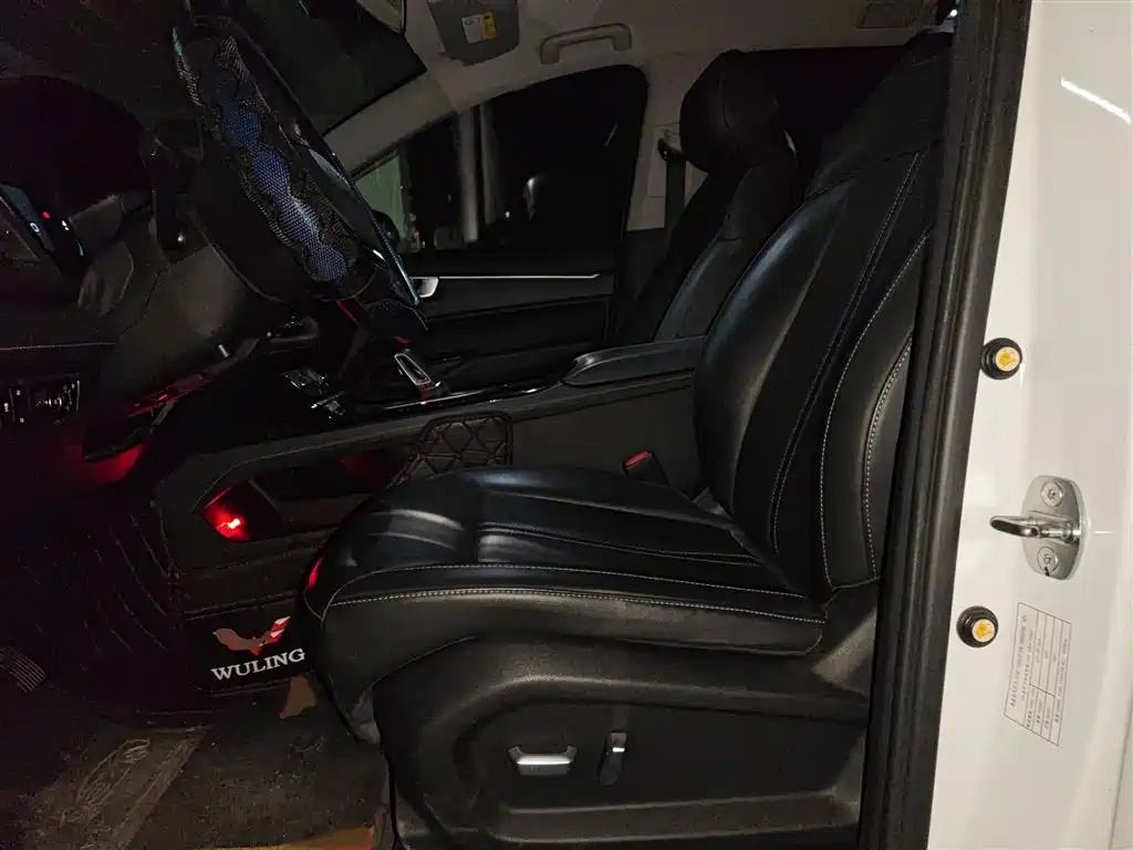 Wuling Motors Wuling Victory 2021 2020 1.5T CVT Flagship