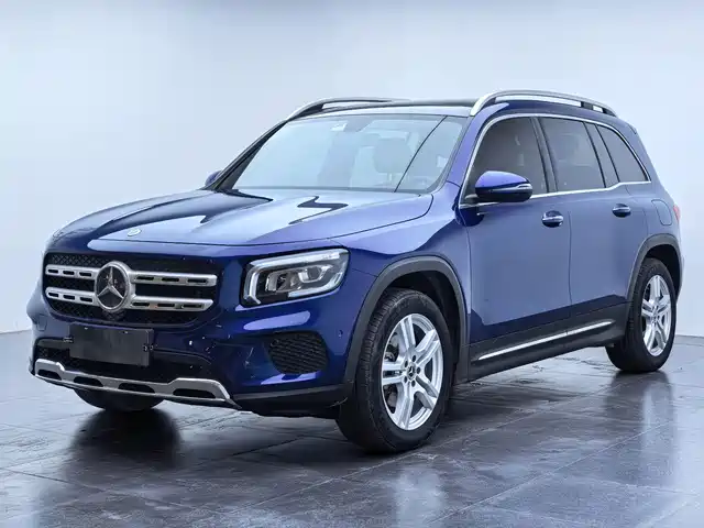 MERCEDES-BENZ GLB