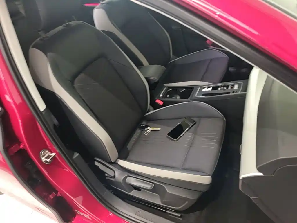 Volkswagen Golf 2024 2023 Facelift 280TSI DSG Pro