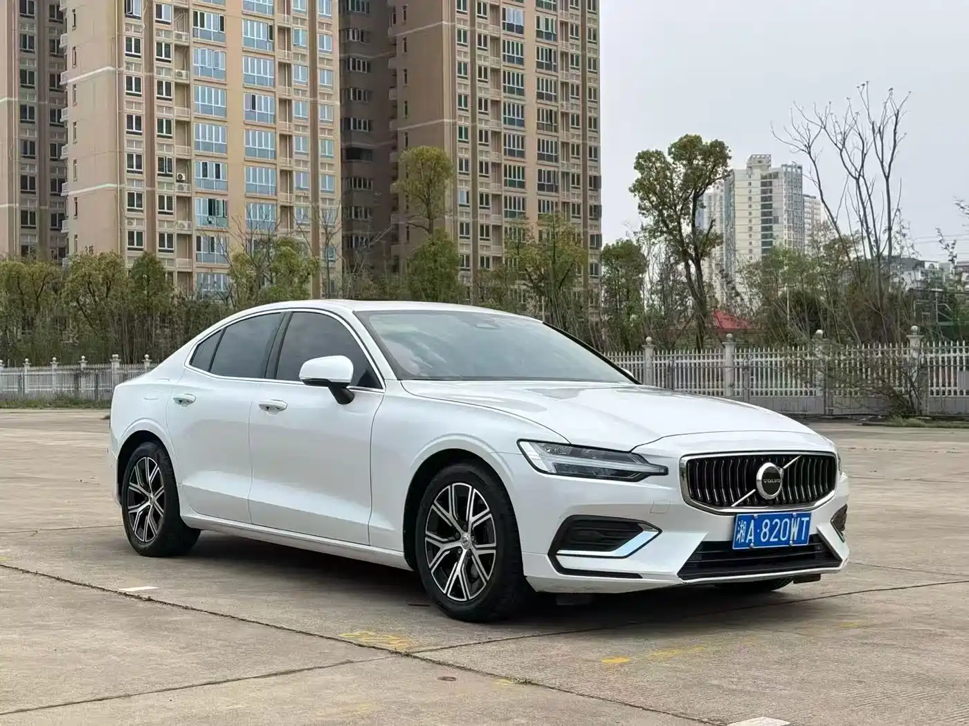 VOLVO S60