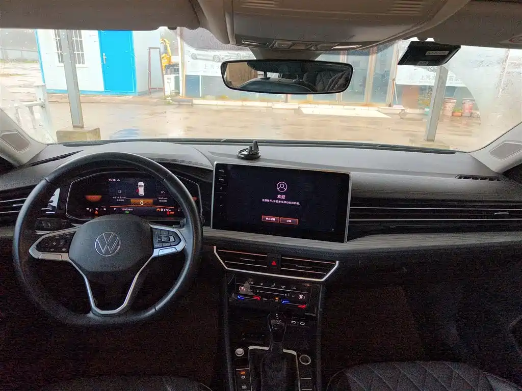 Volkswagen Sagitar 2023 Model Year 200TSI DSG Surpass Edition фото 6