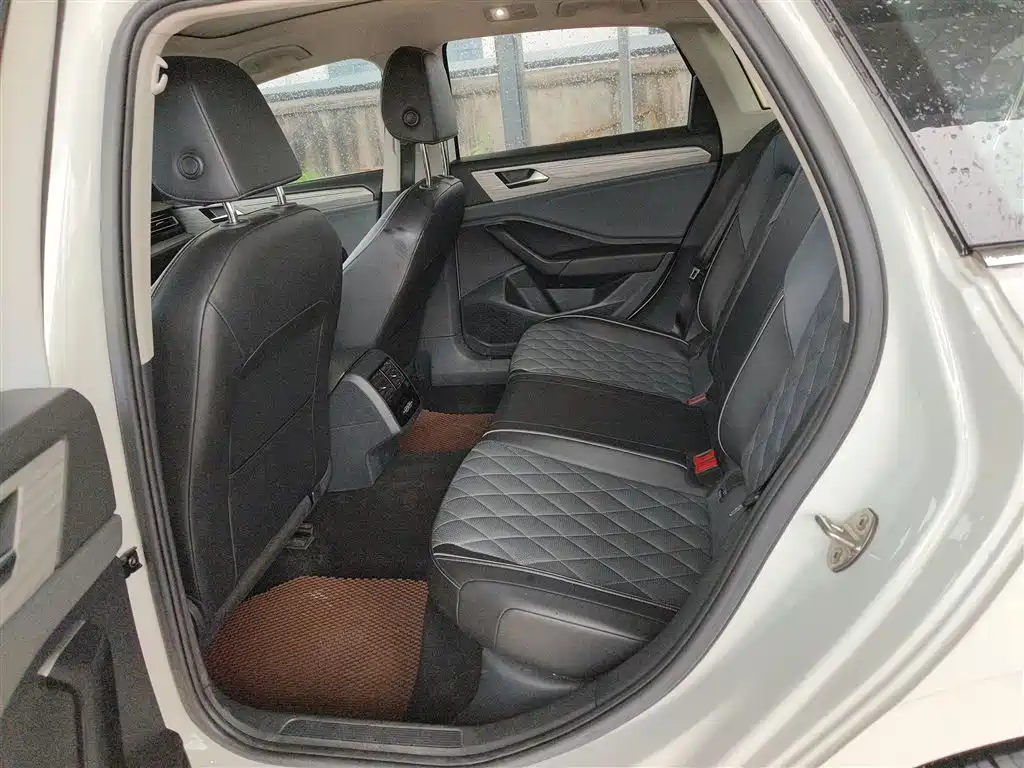 Volkswagen Sagitar 2023 Model Year 200TSI DSG Surpass Edition фото 12