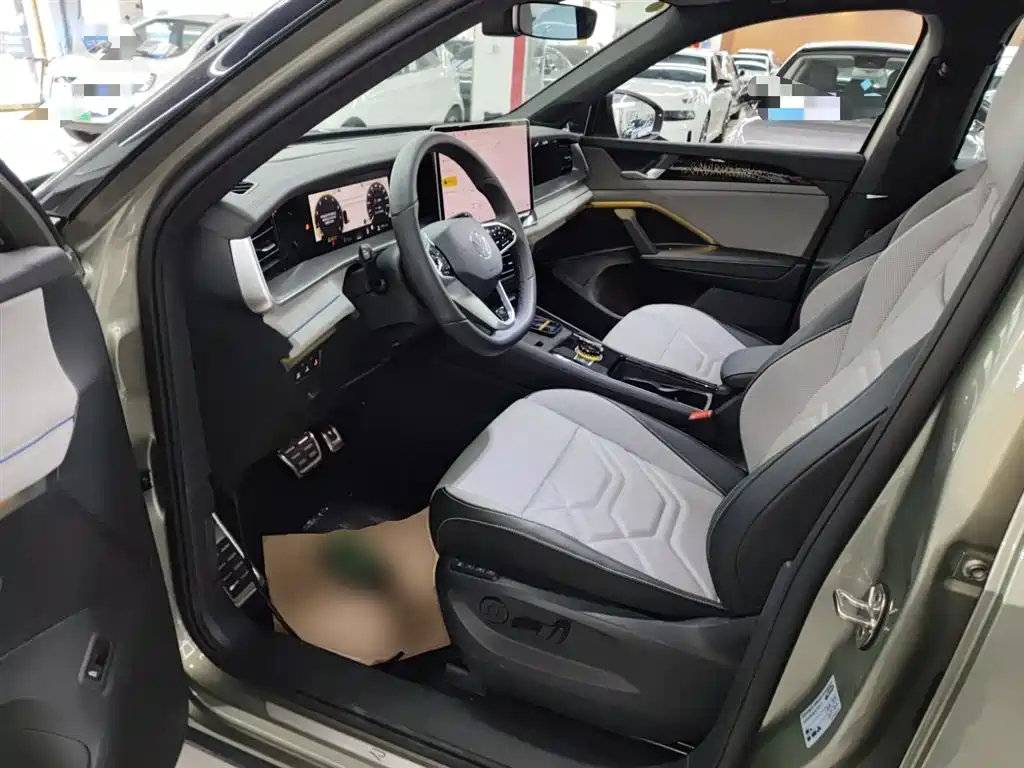 Volkswagen Tayron 2025 Tayron L 380TSI 4WD Luxury фото 11