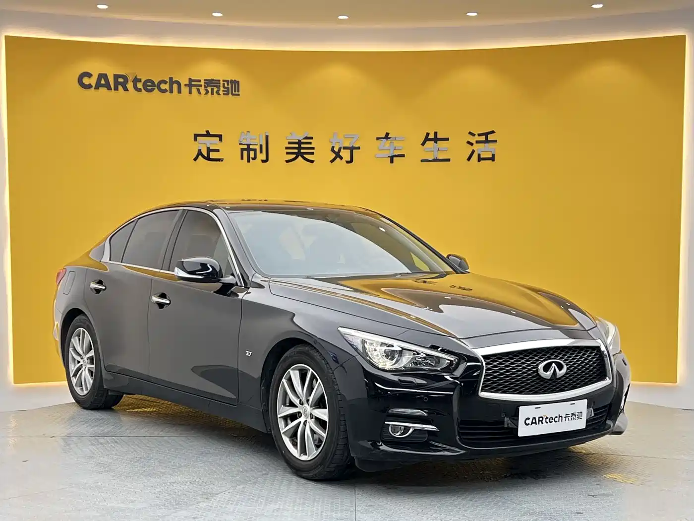 Infiniti Q50 2014 3.7L Comfort Edition фото 28