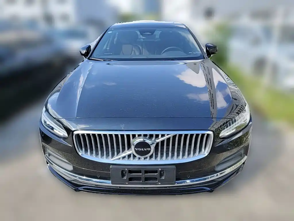 2025 Volvo S90