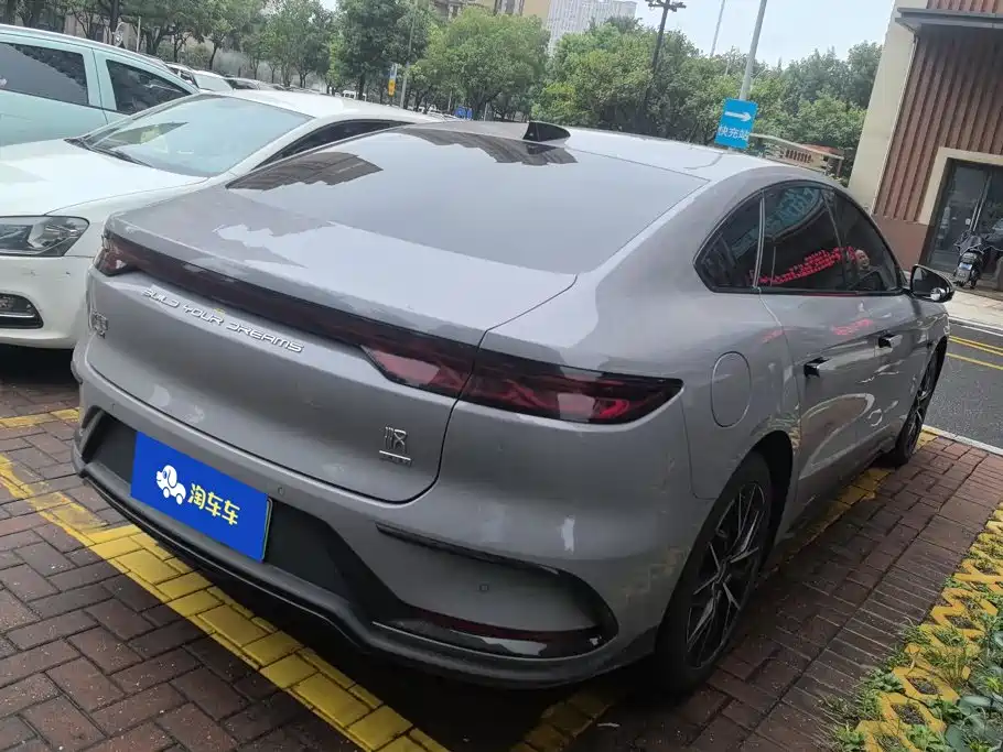 Фото 3 - BYD Han