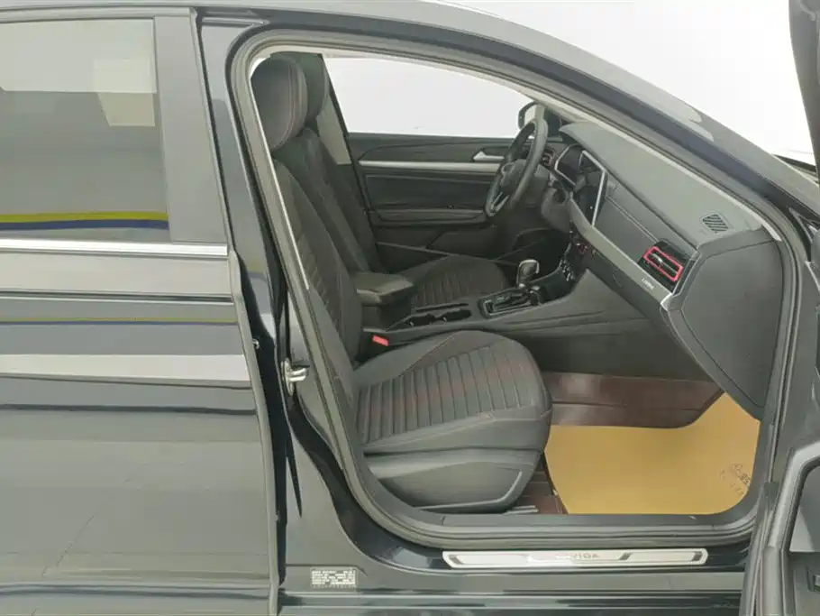 Volkswagen Lavida 2024 Model 300TSI DSG Starlight Full Comfort Edition фото 8