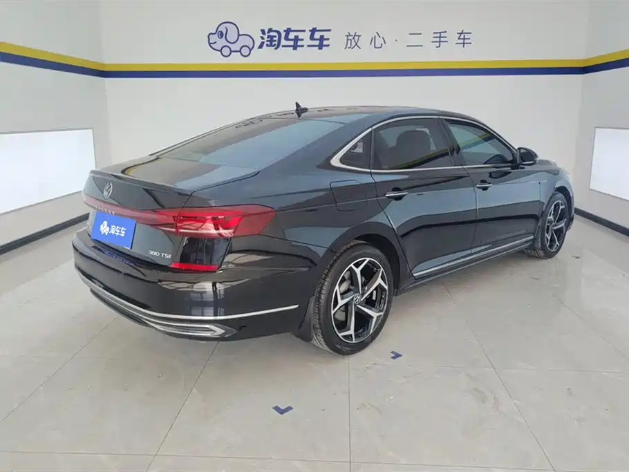 Volkswagen Passat 2024 380TSI Starlight Dragon Glory Edition фото 3
