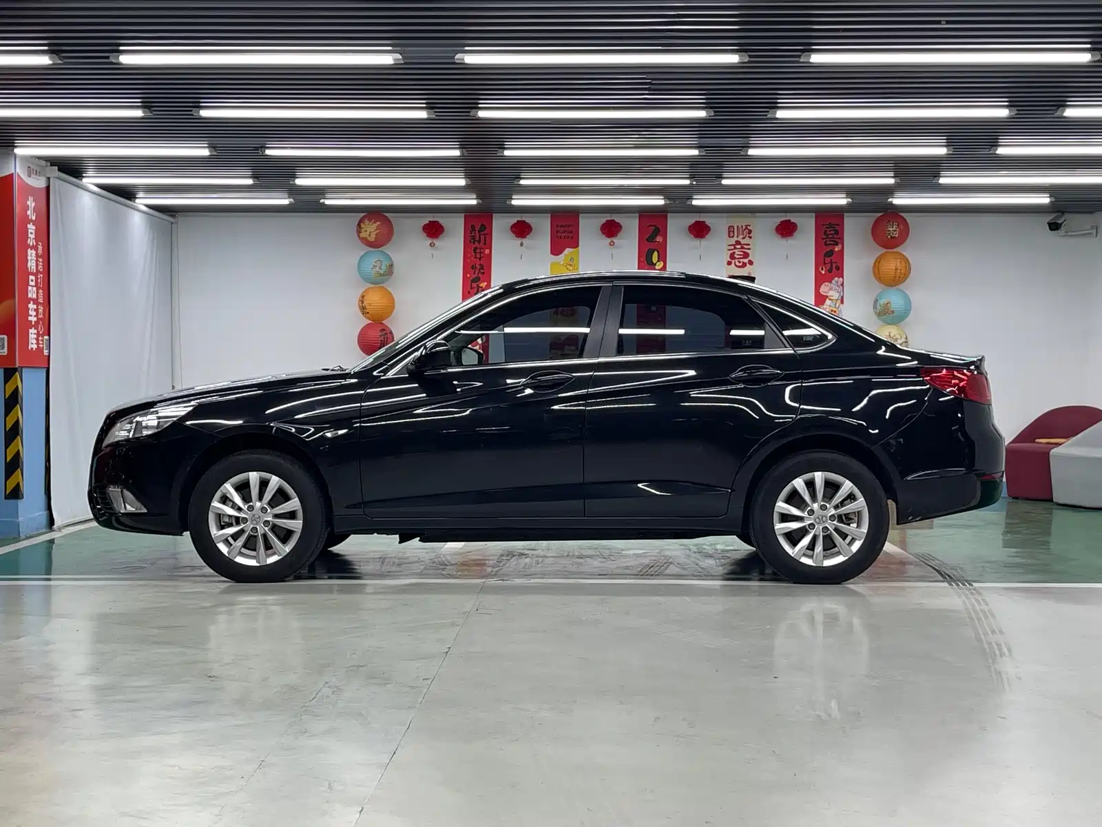 Фото 4 - BAIC New Energy BAIC EU Series