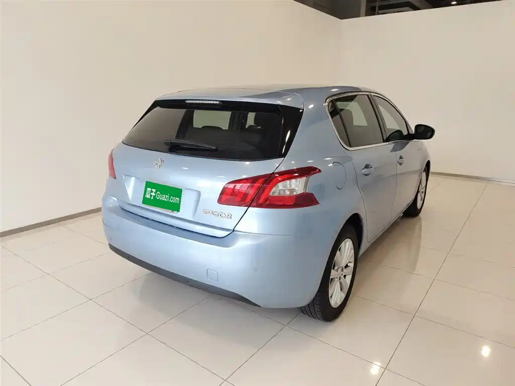 Peugeot 308S 2015 1.2T Auto Dynamic Edition фото 7