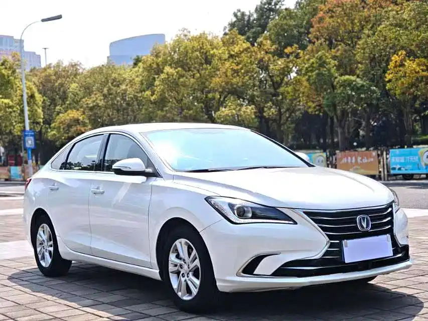 Photo 3 - Changan Eado