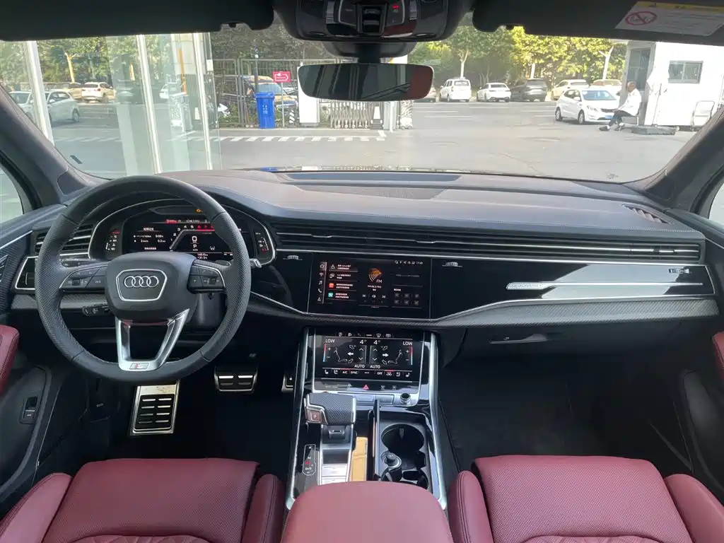 Audi SQ7 2026 2024 4.0 TFSI