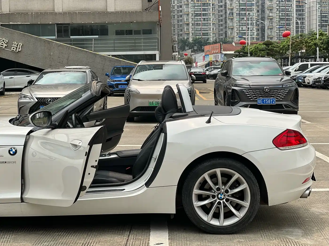 BMW Z4 2013 sDrive20i Leading фото 12