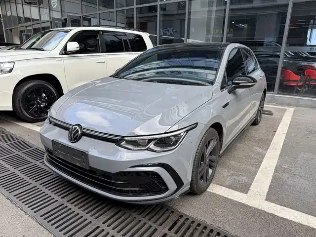 Volkswagen Golf 2023