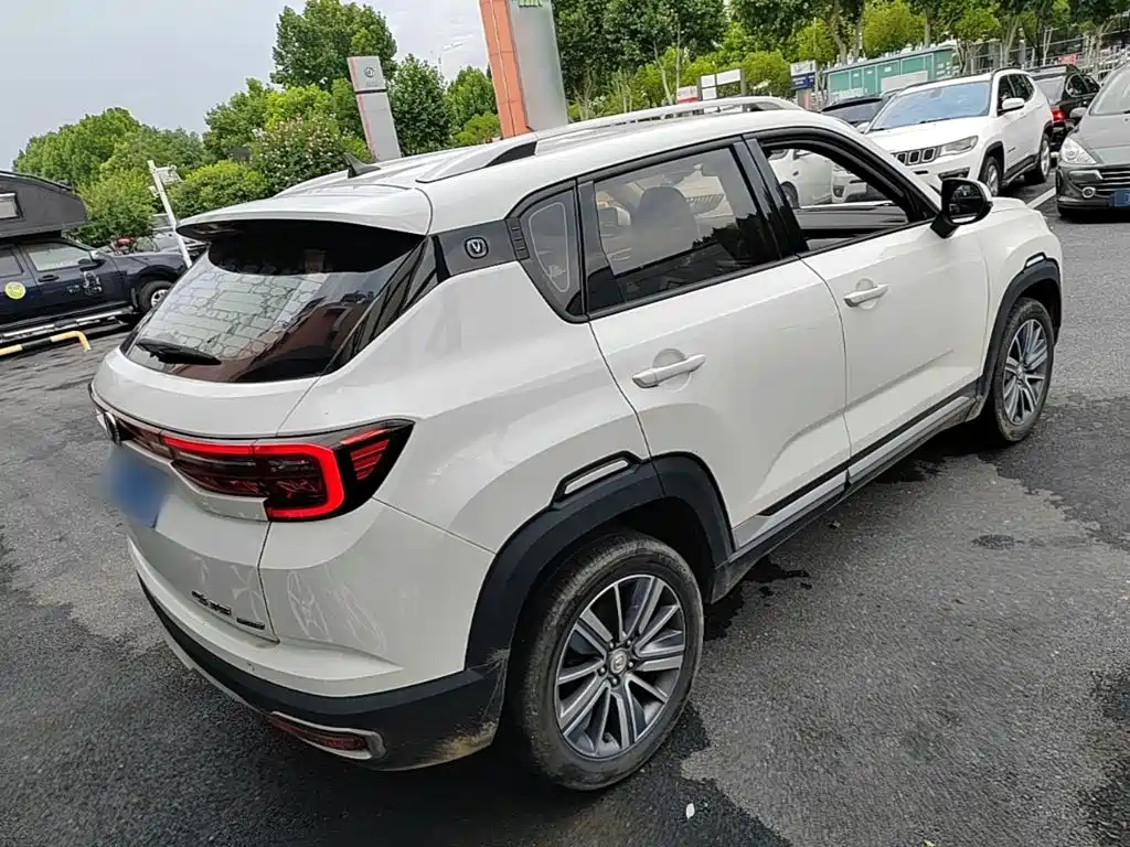 Changan CS35 PLUS 2019 2019 1.6L Automatic Smooth Connect Edition
