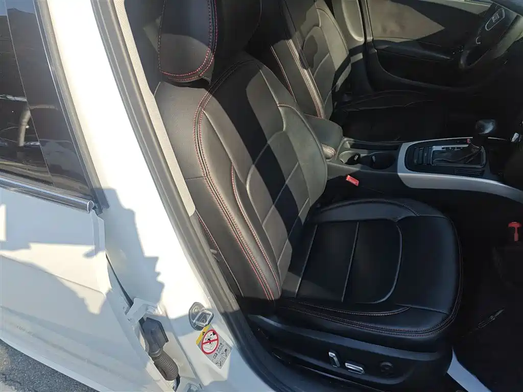 Audi A4L 2016 30 TFSI Automatic Comfort фото 25