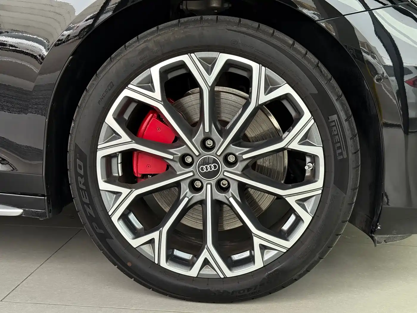 Фото 16 - Audi A6L
