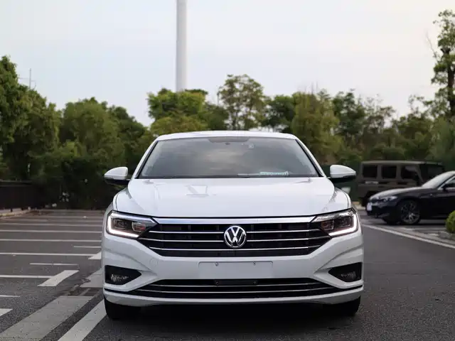 Volkswagen Sagitar 2022 280TSI DSG Surpassing Edition — фото 2