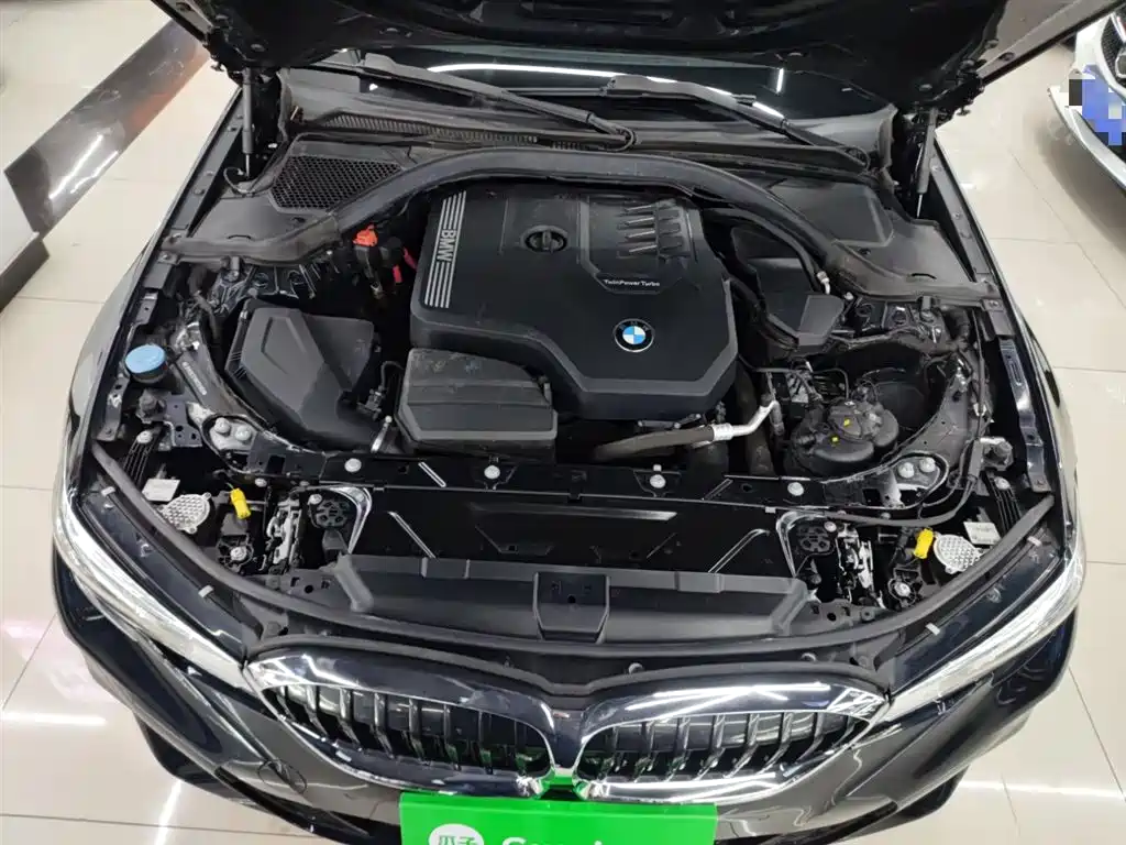 BMW 3-SERIES