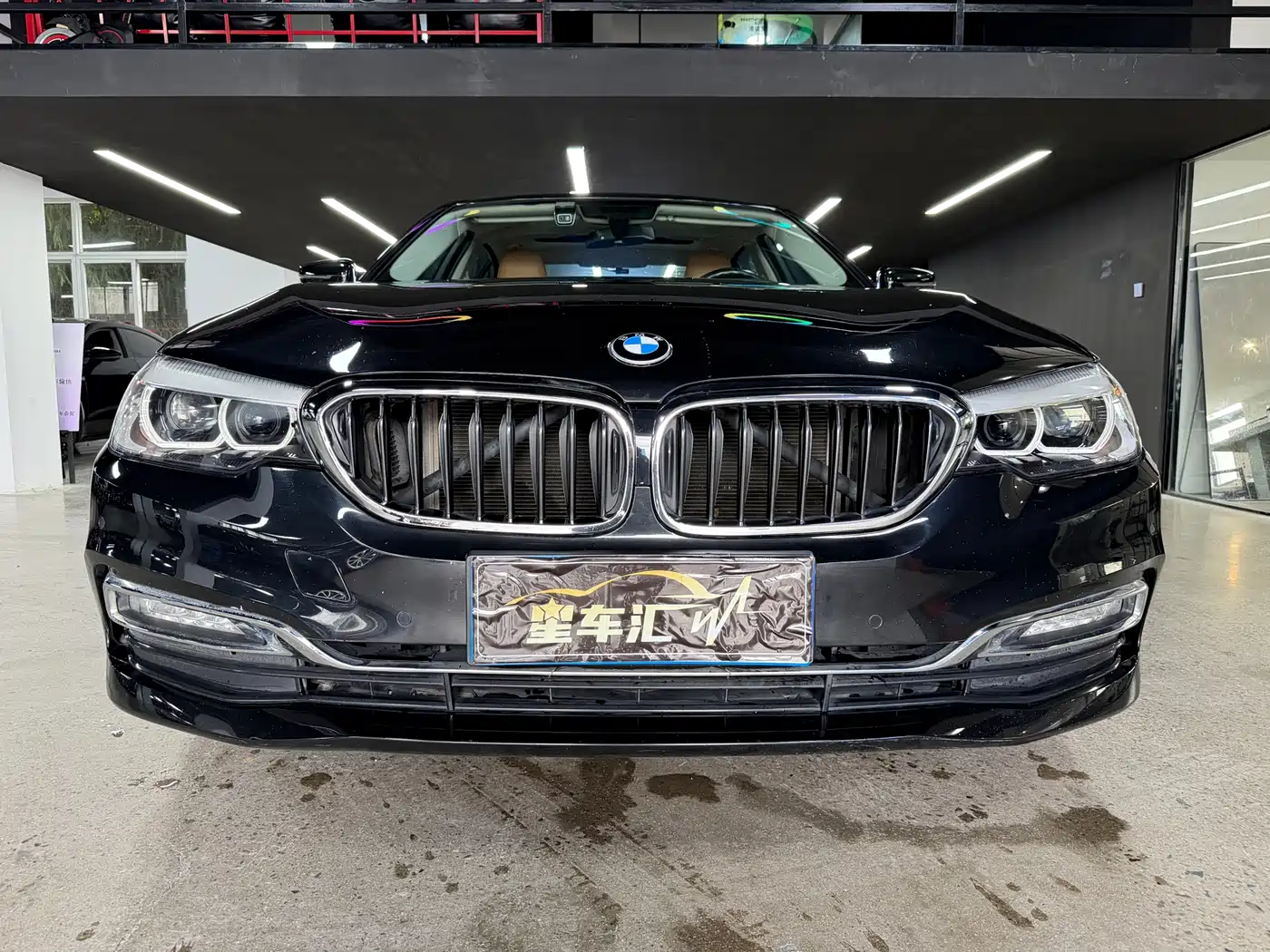 Фото 2 - BMW 5 Series