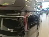 Фото 8 - Hongqi HS7 PHEV