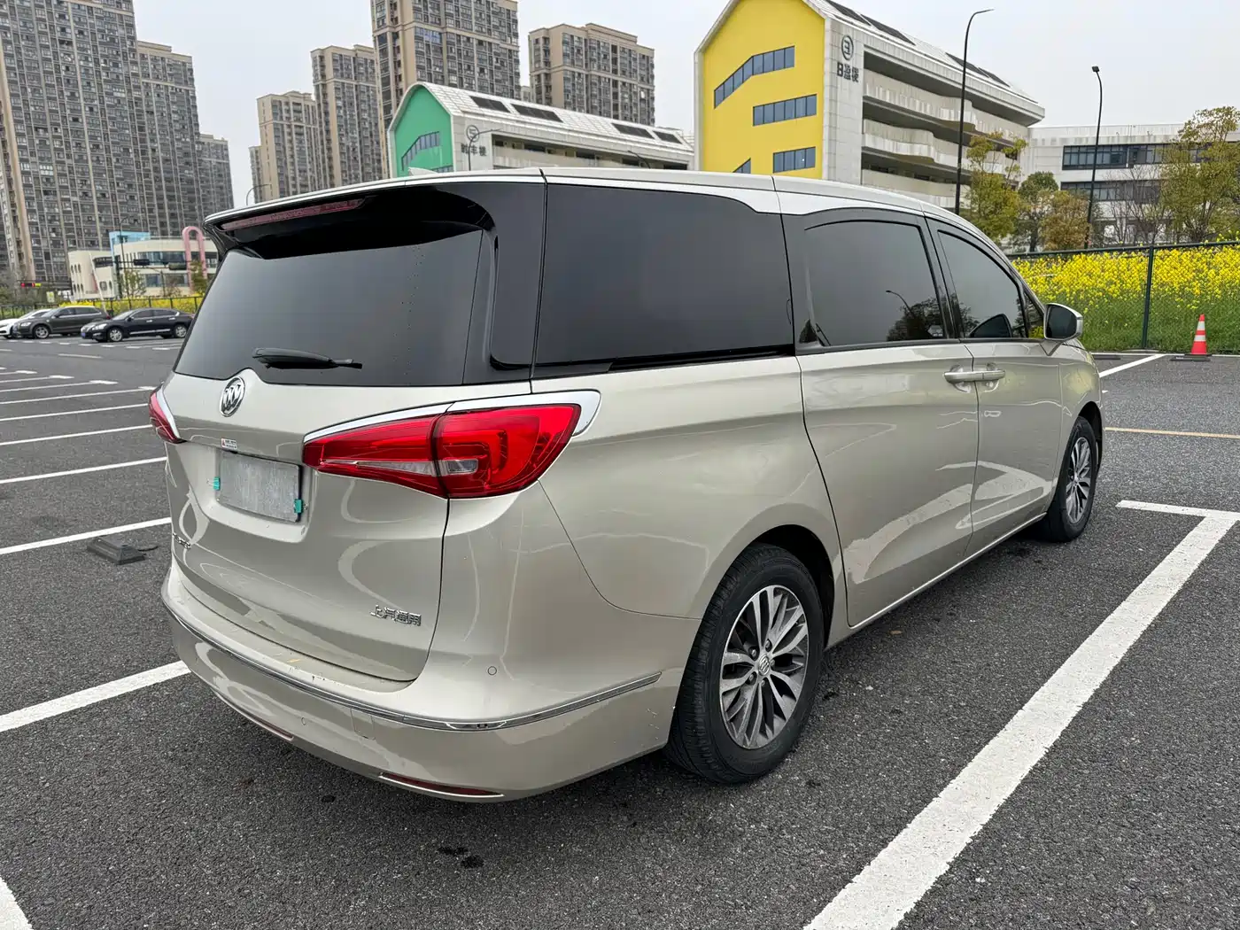 Buick GL8 2018 ES 28T Luxury Type China VI фото 5