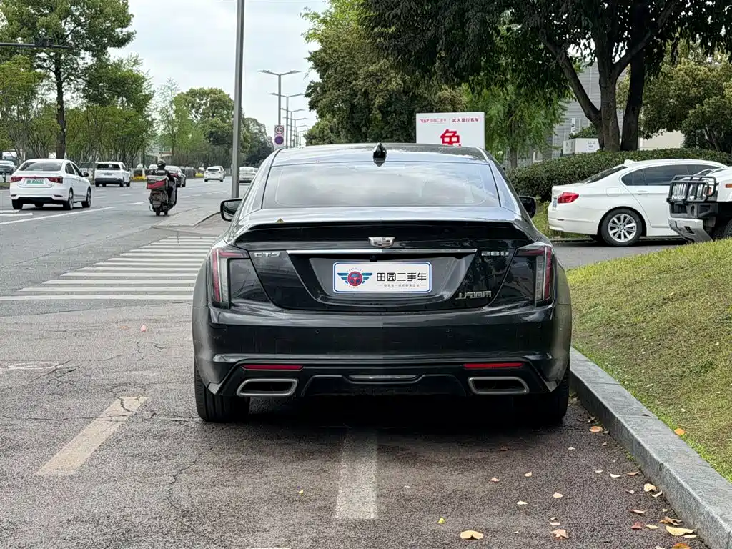 CADILLAC CT5
