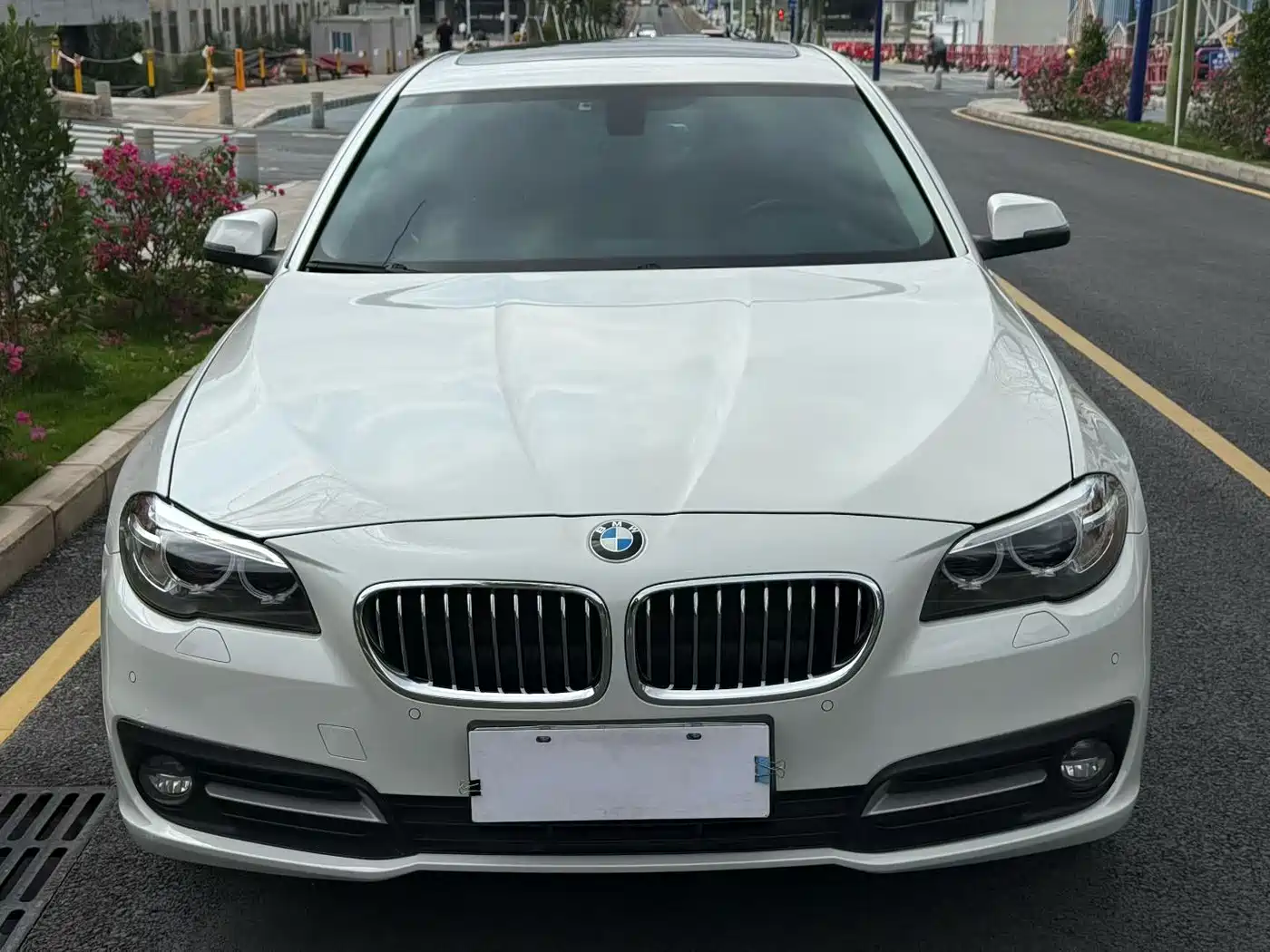 BMW 5 Series 2017 528Li Leading Edition фото 2