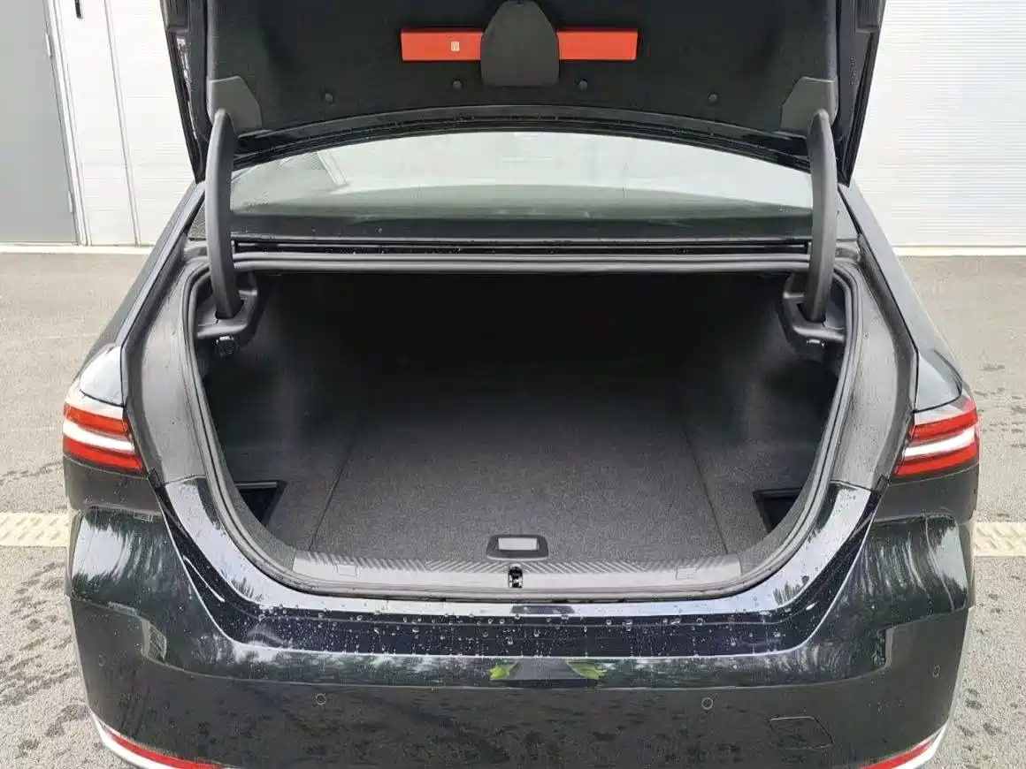 BMW i5 2026 2024 eDrive 35L Premium Luxury Package