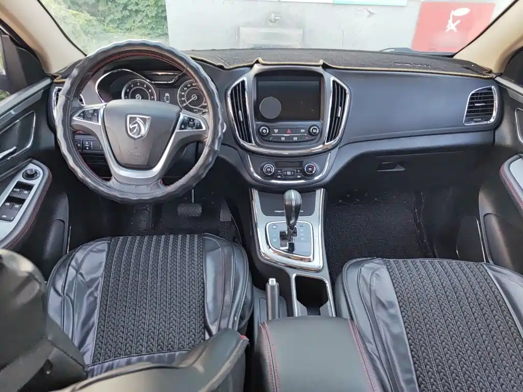 Baojun 560 2017 2016 1.8L iAMT Luxury