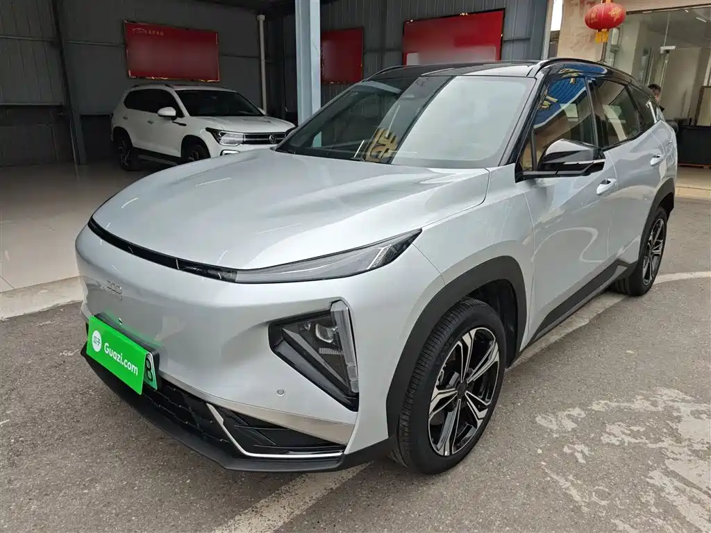 Geely Galaxy Galaxy L7 2025 EM-i 115km Explorer+ Edition фото 2