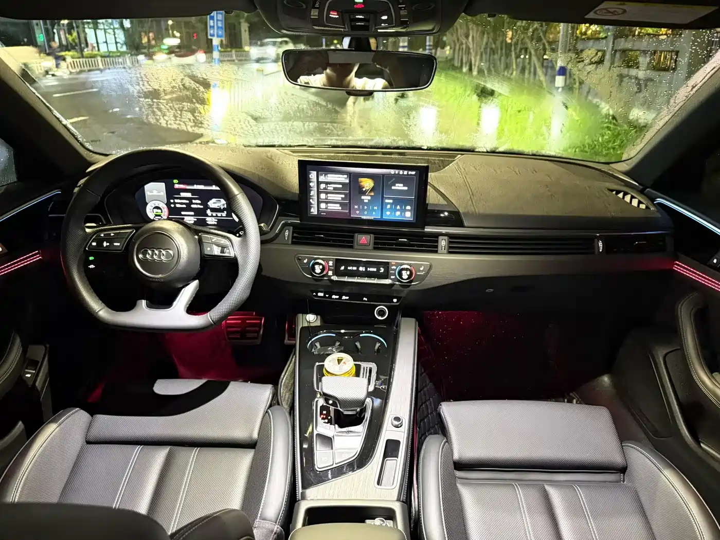 Audi A4L 2025 2025 2 Million Celebration Edition 40 TFSI Luxury Dynamic
