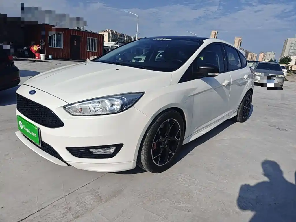 Фото 2 - Ford Focus