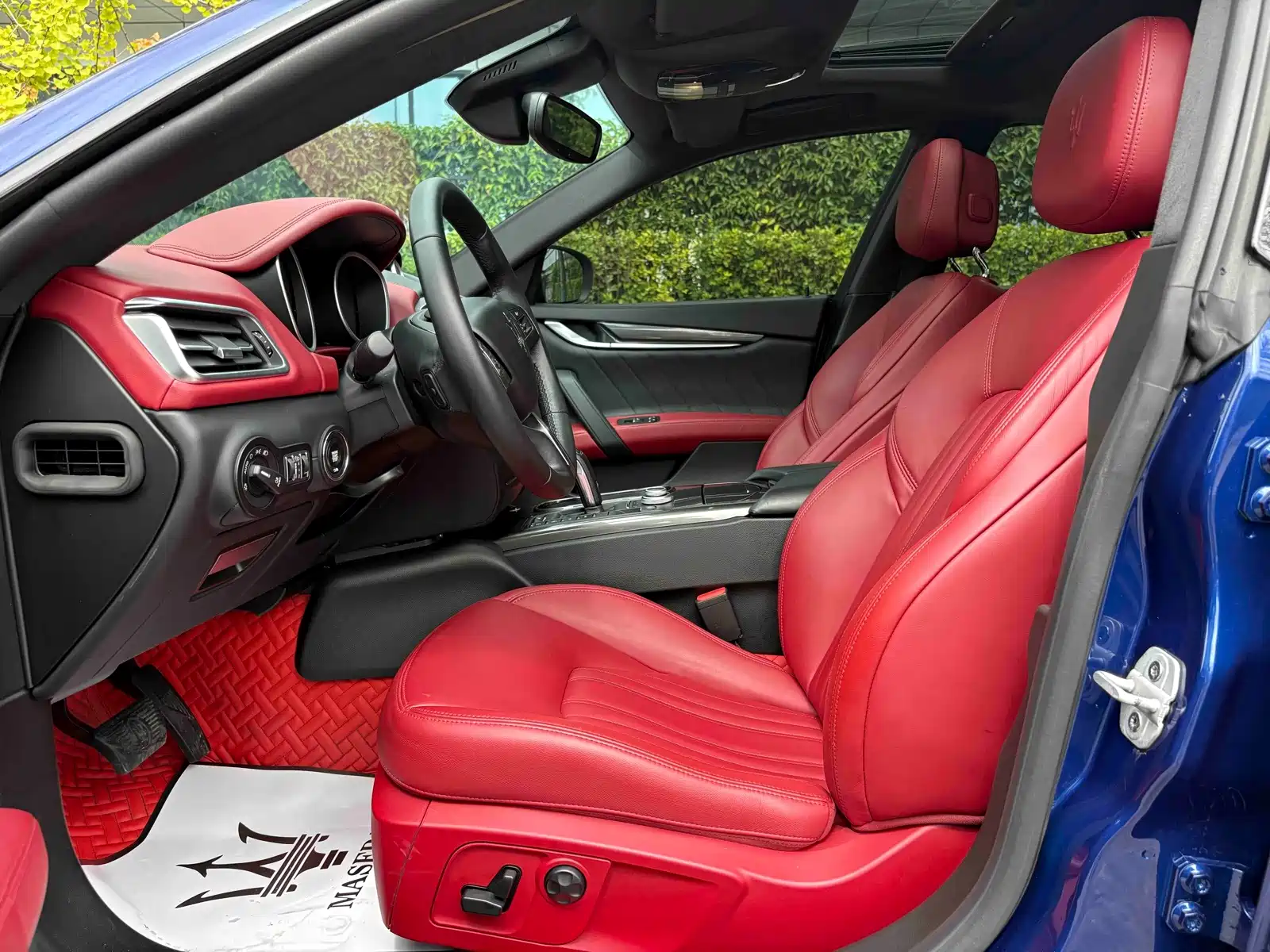 Photo 33 - Maserati Ghibli