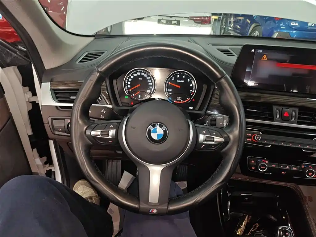 BMW X1 2022 Facelift xDrive25Li Premium Edition фото 11