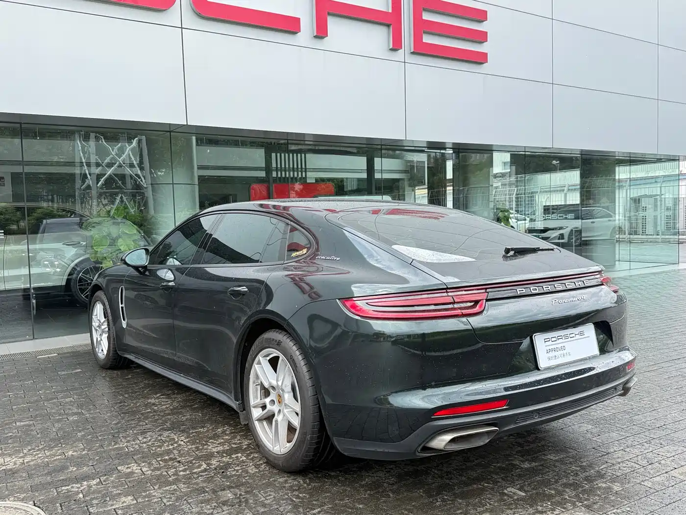 Porsche Panamera 2017 Panamera 4 Executive Long Wheelbase 3.0T фото 6