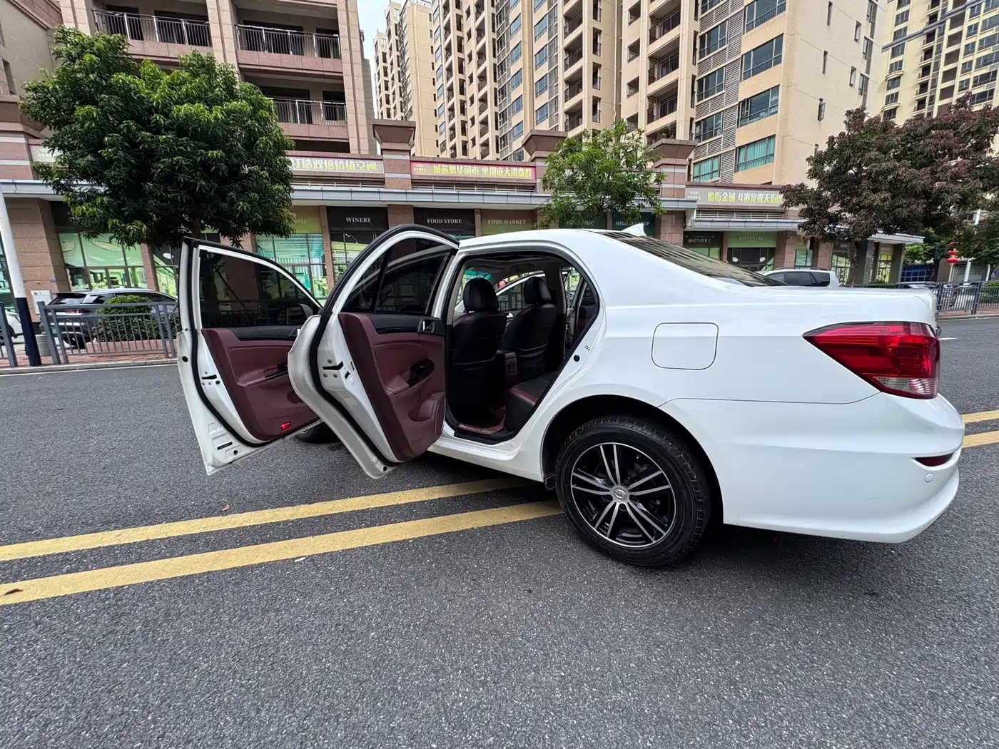BYD Surui 2015 2015 1.5L Manual Luxury