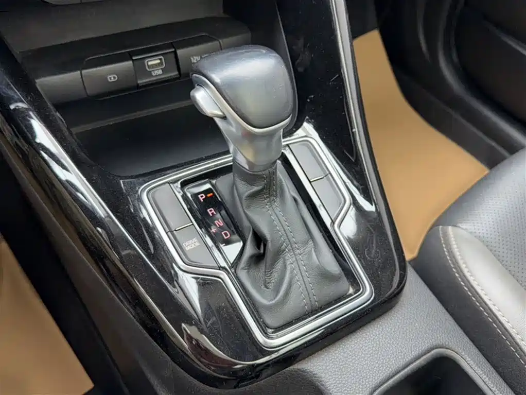 Kia Sportage 2019 2.0L Automatic Smart Luxury Edition фото 6