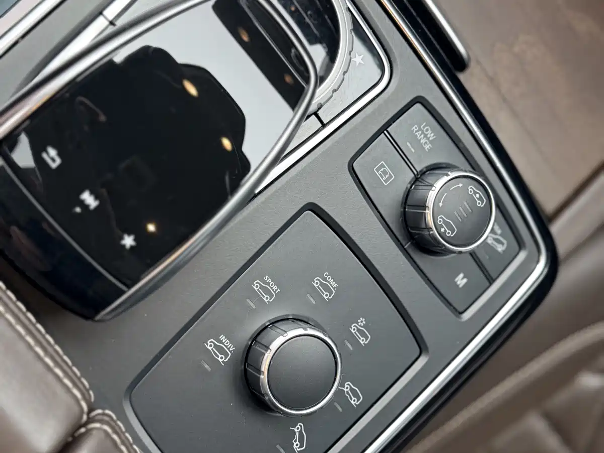 Mercedes-Benz GLS 2018 Facelift GLS 500 4MATIC фото 15