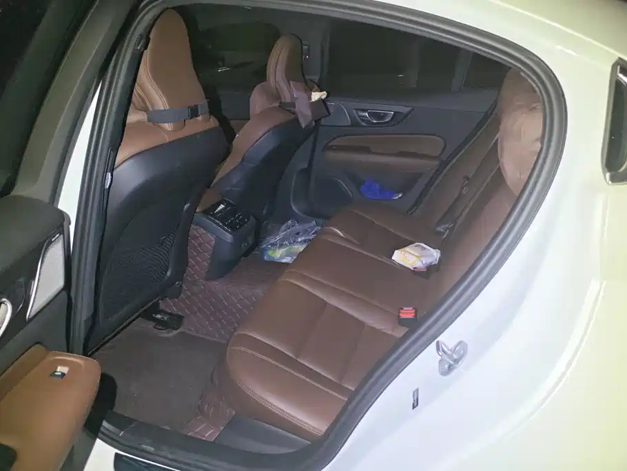 Volvo S60 2023 2023 B4 Smart Vision Luxury Edition