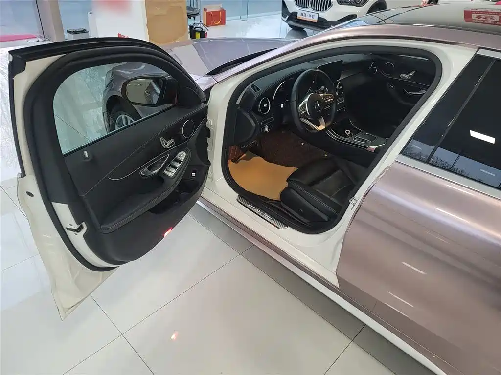 MERCEDES-BENZ CLASS C