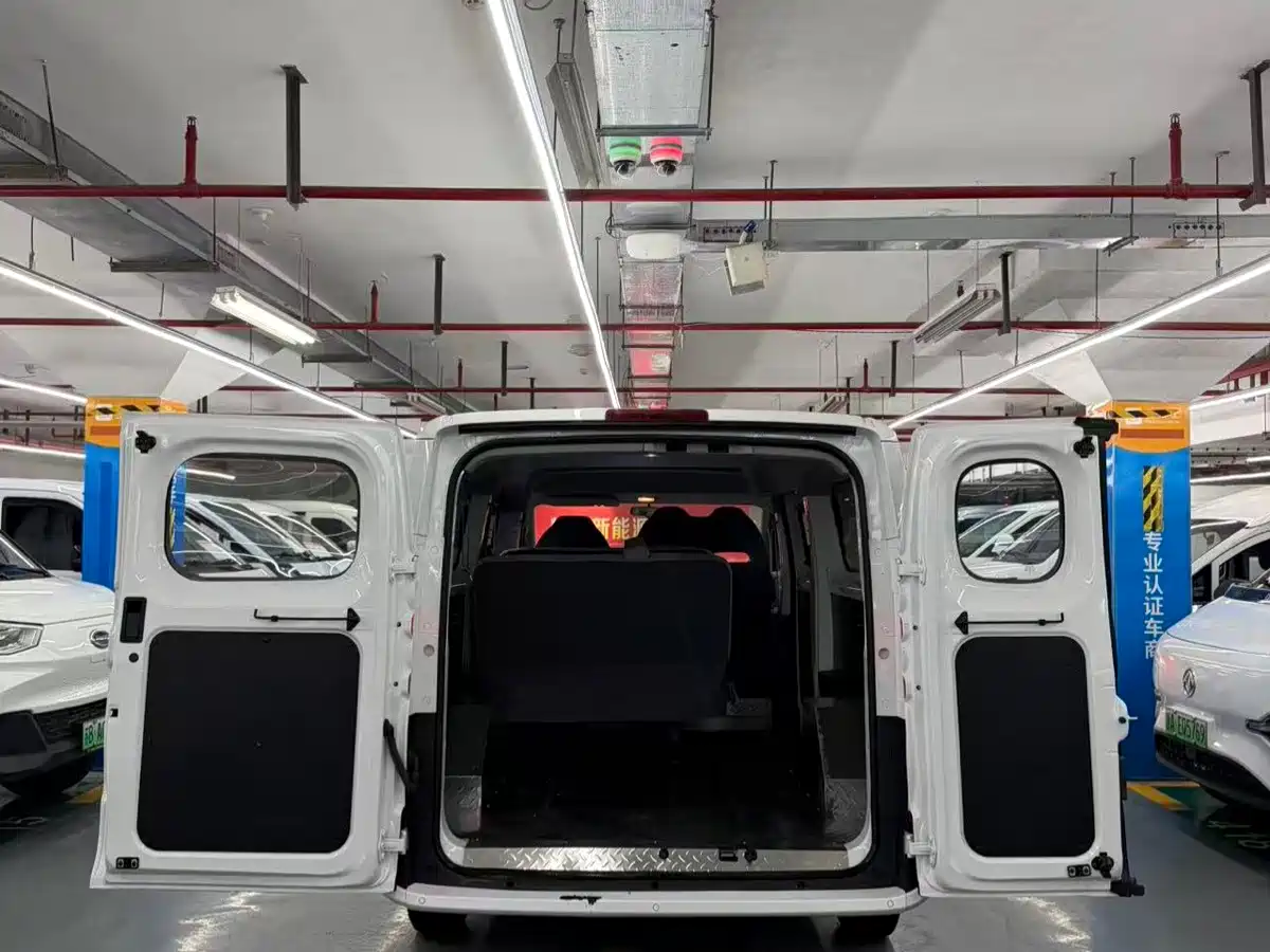 SAIC Maxus Dana V1L 2026 2025 Model Low Roof Multi-purpose Version 50kWh
