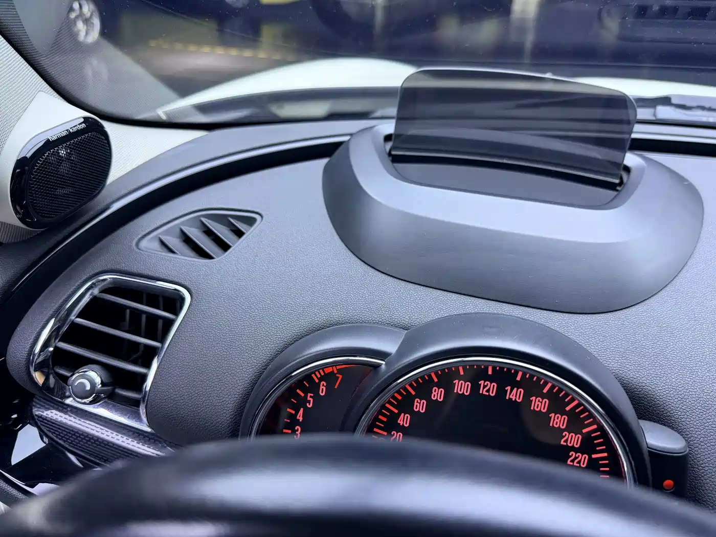 Фото 9 - MINI CLUBMAN
