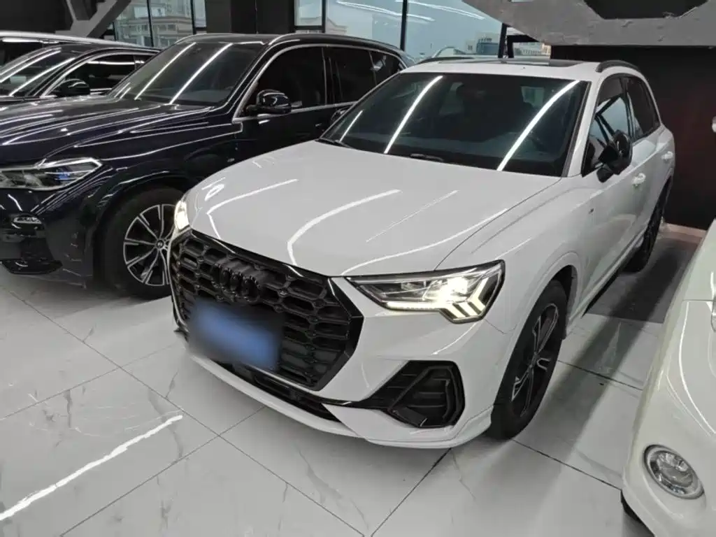 Photo 26 - Audi Q3