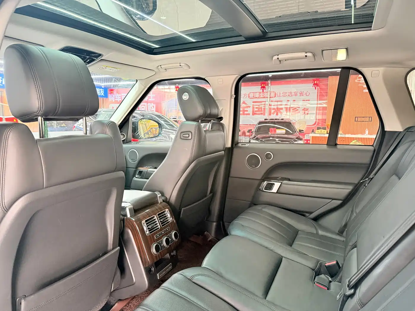 Land Rover Range Rover 2016 3.0 SC V6 Vogue фото 10