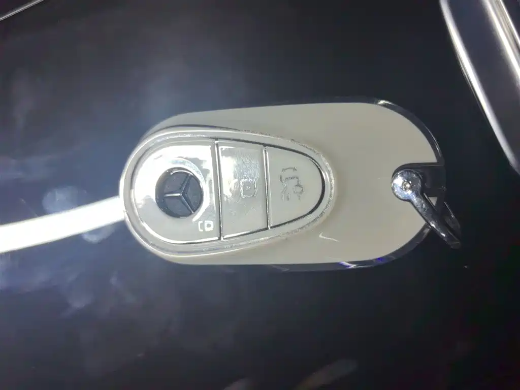 Mercedes-Benz C-Class New Energy 2024 Facelift C 350 eL фото 17